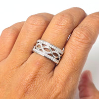 Wave Diamond Band (0.75 ct Diamonds) in White Gold