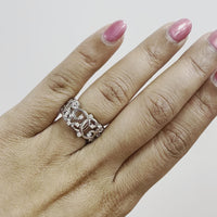 Curves Diamond Band (0.20 ct Diamonds) in White Gold