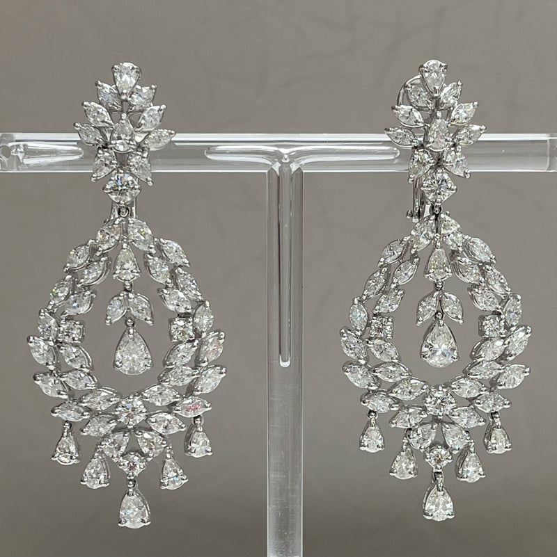 Selin Chandelier Earrings ct Diamonds) in White Gold