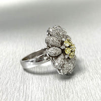 Sunflower Ring (1.74 ct Diamonds) in White Gold