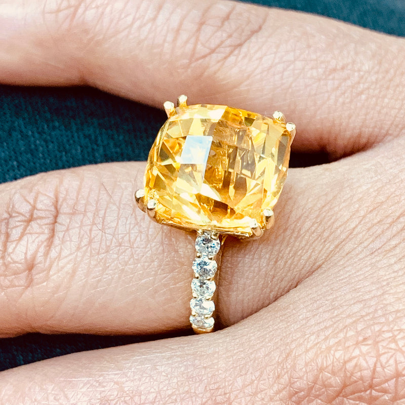 Pot of Gold Citrine Ring (13.44 ct Citrine & Diamonds) in Yellow Gold